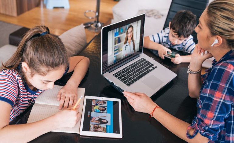 Pendidikan Online vs Offline Mana yang Lebih Efektif?