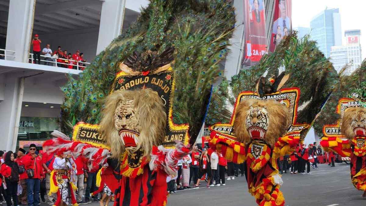 Budaya di Jawa Kekayaan Tradisi Nilai Filosofi dan Warisan